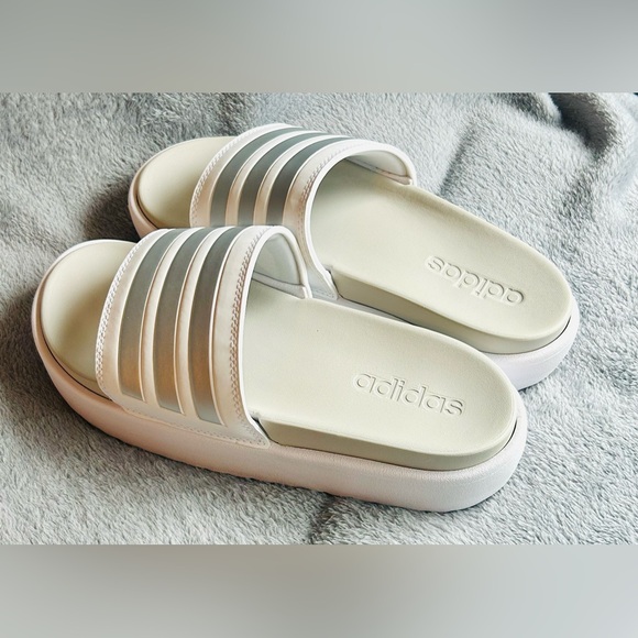 Adidas Platform Slides White Silver Size 9 - Picture 5 of 16